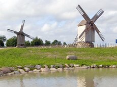 Das Windmühlenensemble von Angla auf der Insel Saaremaa