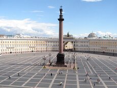 Blick aus der Eremitage auf den Schlossplatz