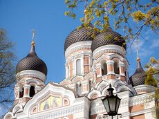 Orthodoxe Kirchen sind religöse Symbole der östlichen Eroberer.